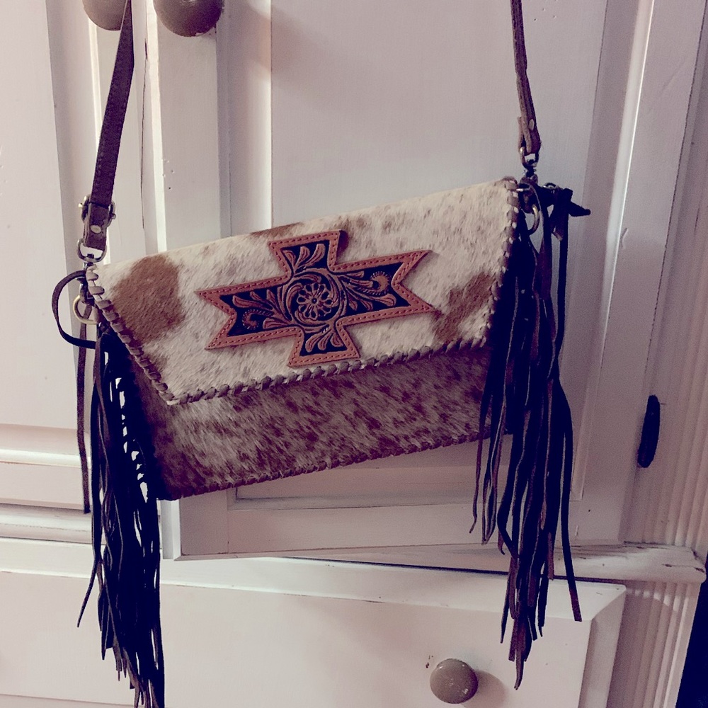 Aztec pattern cowhide & fringe crossbody purse
